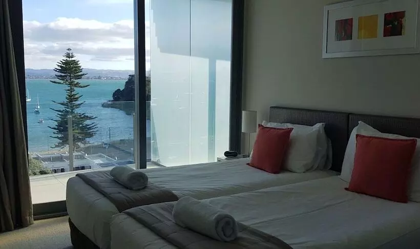 ３ベッドルームアパートメント, The Pacific Apartments