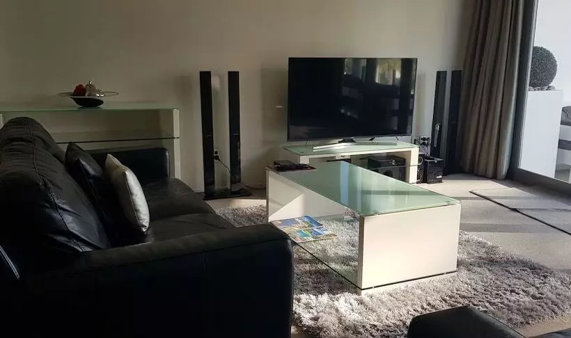 １ベッドルームアパートメント, The Pacific Apartments