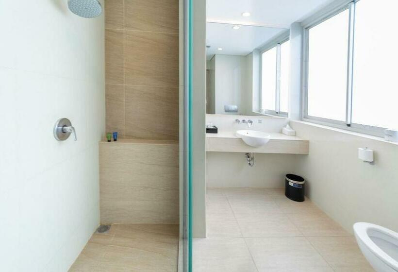 חדר סופריור, Aston Cirebon Hotel And Convention Center