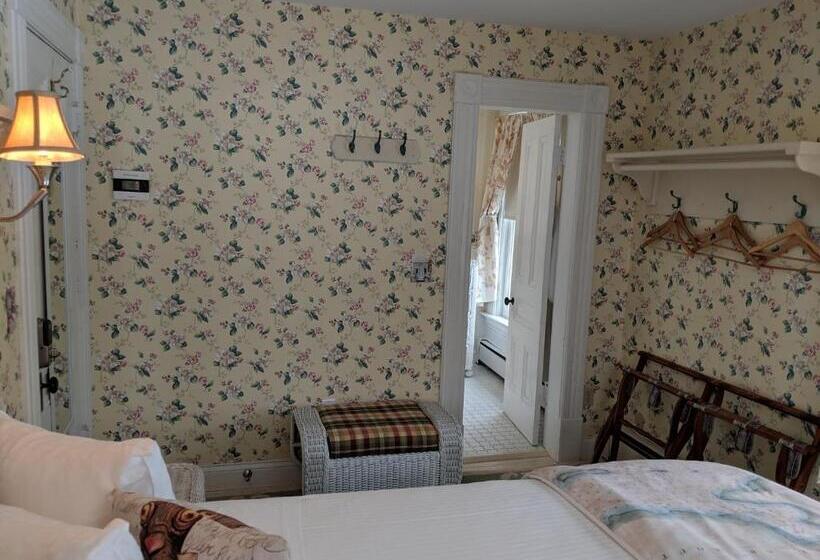 غرفة قياسية مطلّة علي الحديقة, Heart Of The Village Inn