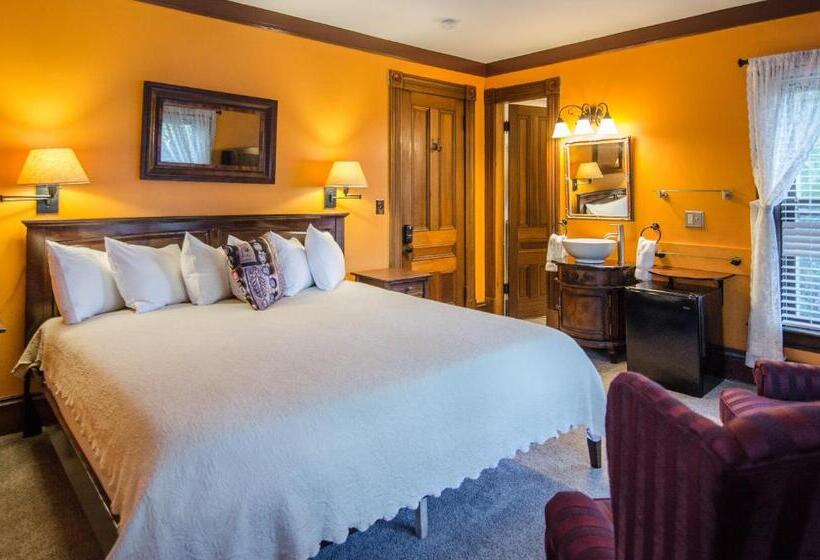 غرفة قياسية سرير كينج, Heart Of The Village Inn