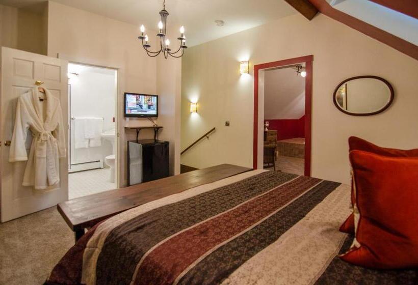 غرفة قياسية مزوَّدة بجاكوزي, Heart Of The Village Inn