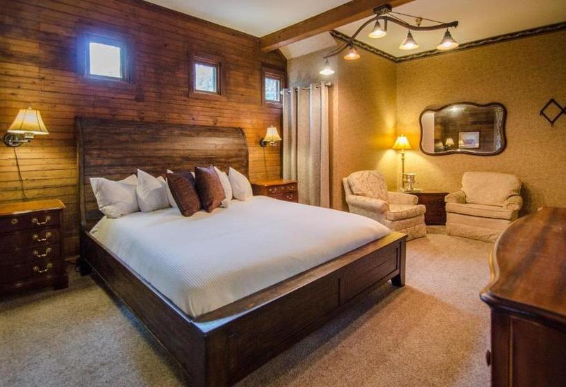 Номер Deluxe Кровать Кинг, Heart Of The Village Inn