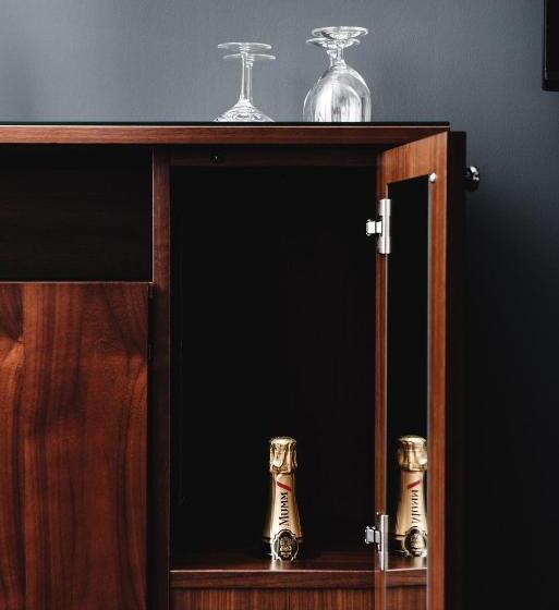 سوئیت با بالکن, Grand Ferdinand Vienna – Your Hotel In The City Center