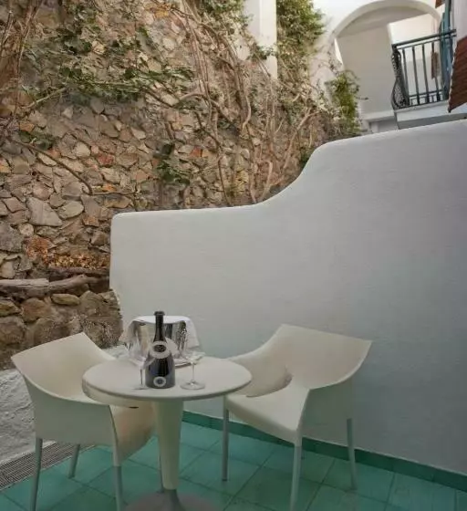 اتاق استاندارد اینتریور, Grand Hotel Santa Domitilla