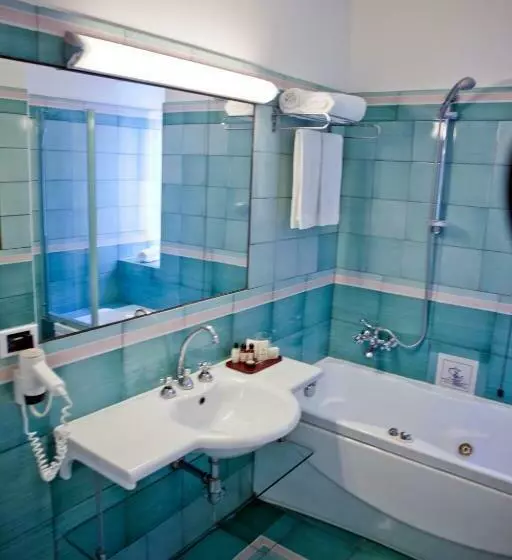 اتاق استاندارد اینتریور, Grand Hotel Santa Domitilla