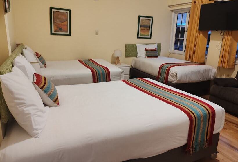 اتاق استاندارد سه نفره, Serra Nova