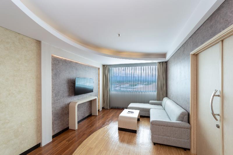 סוויטה, Aston Cirebon Hotel And Convention Center