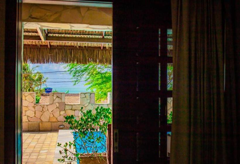 חדר דלוקס עם מרפסת נוף לים, Castelo Beach