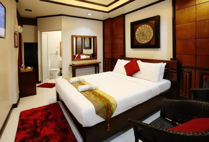 Deluxe-huone, Coron Bancuang Mansion