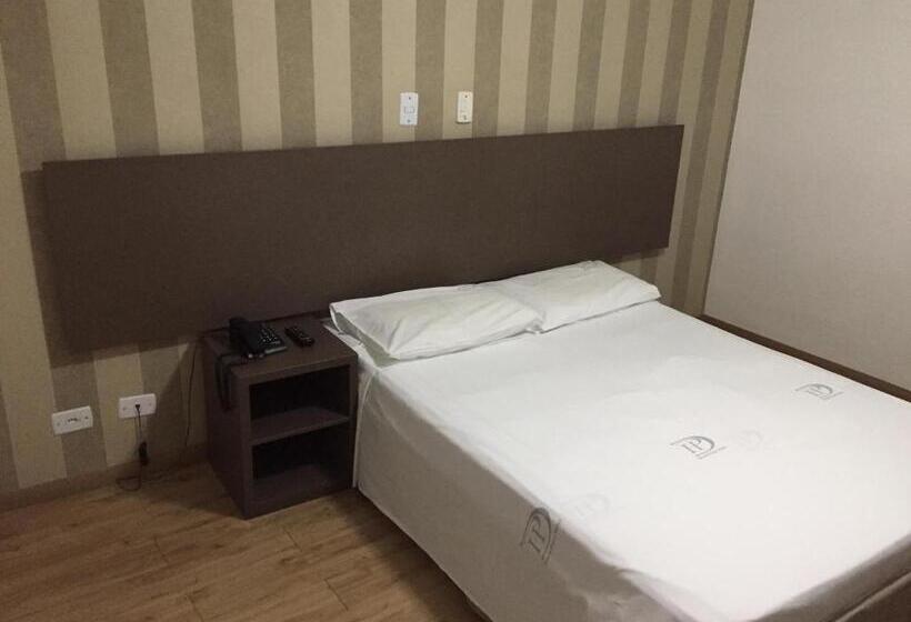 Standart Oda, David Plaza