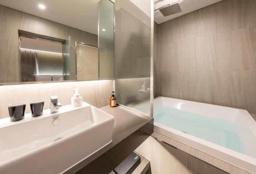 اتاق لوکس, Foret The Spa