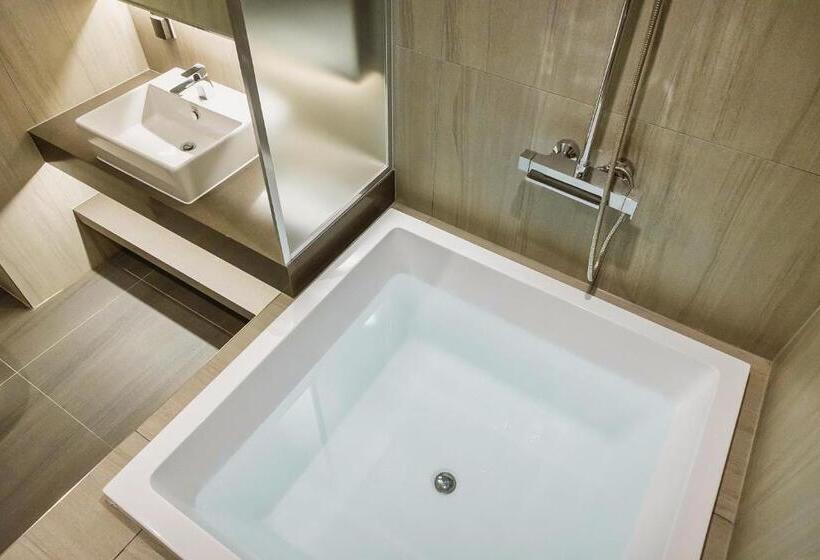 اتاق لوکس, Foret The Spa