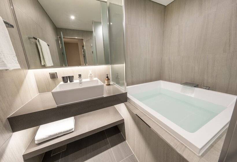 اتاق لوکس, Foret The Spa