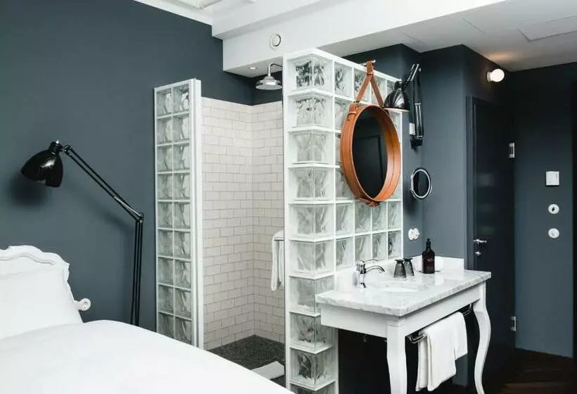 Comfort Room