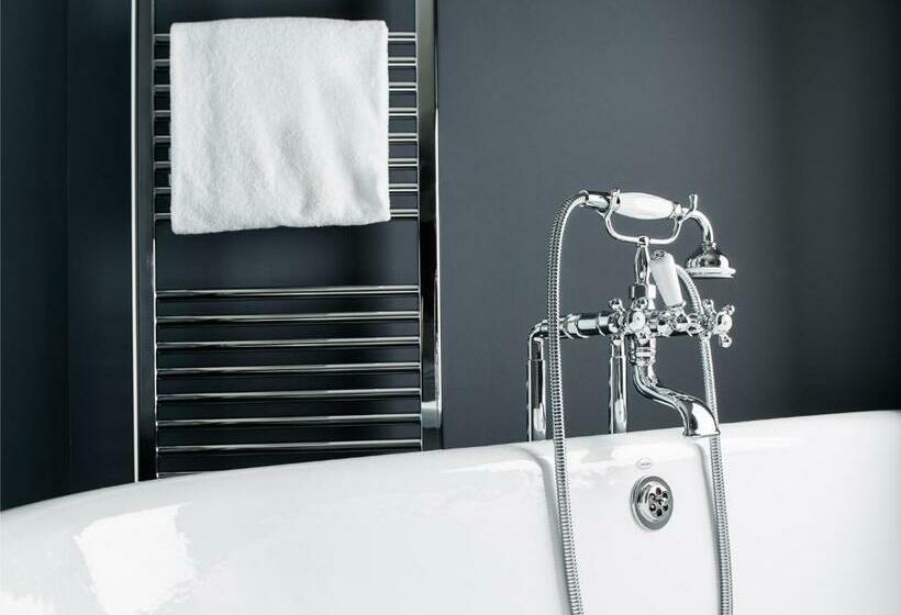 سوئیت با بالکن, Grand Ferdinand Vienna – Your Hotel In The City Center