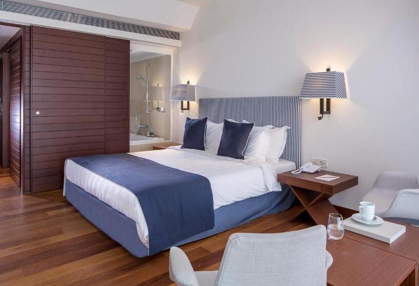 サイドオーシャンビュースタンダードルーム, Horizon Blu Boutique