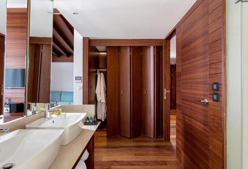 オーシャンビュースイート, Horizon Blu Boutique