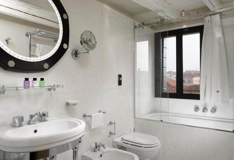 Deluxe Junior Suite, L Orologio Venezia   Wtb Hotels
