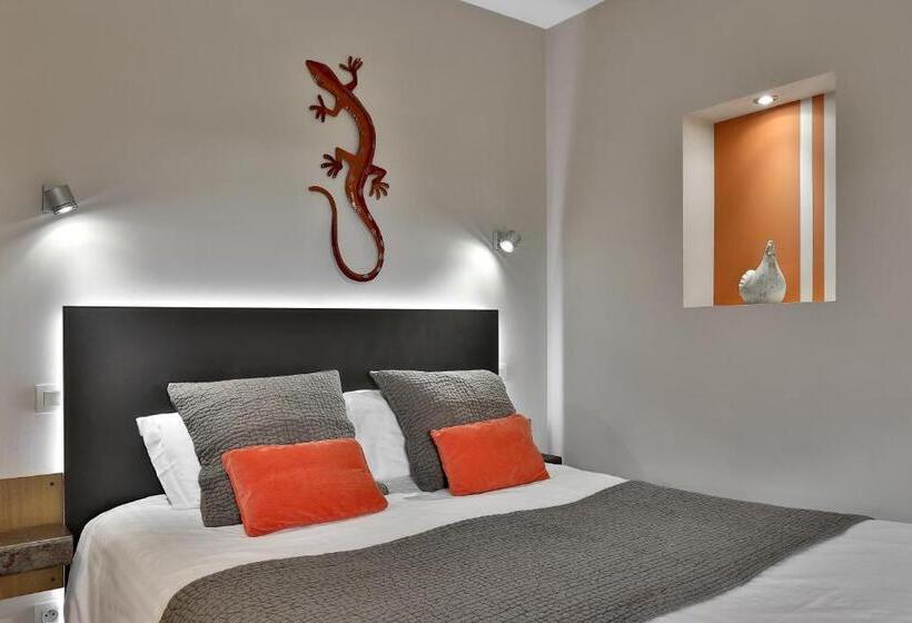 Superior Room with Terrace, Le Mas De Castel  Piscine Chauffee