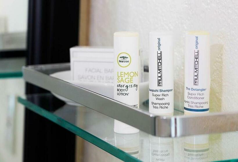 带大床的标准工作室, Residence Inn By Marriott Nashville Vanderbilt/west End