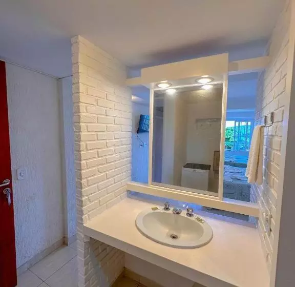 اتاق استاندارد چهارنفره با بالکن, Residencial Portoveleiro