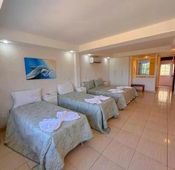 اتاق استاندارد چهارنفره با بالکن, Residencial Portoveleiro