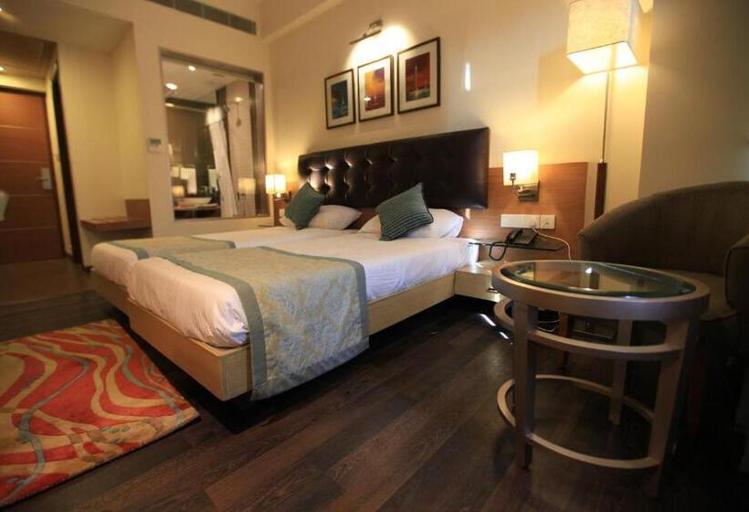 Junior Suite, Riverview