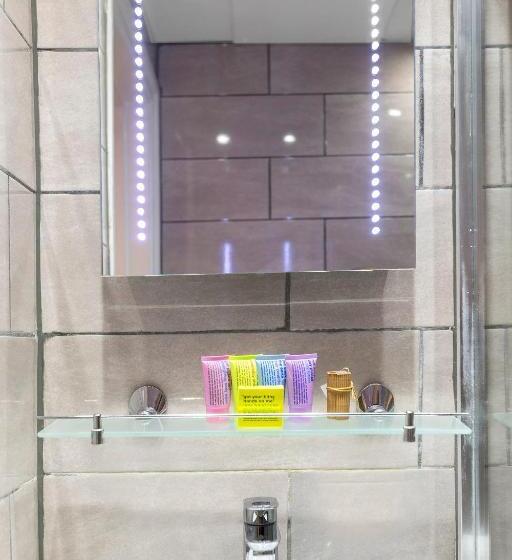 带大床的标准间, Hotel Shepherds Bush London