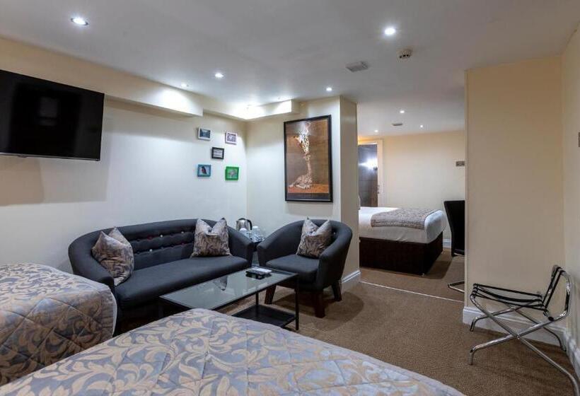 四人标准间, Hotel Shepherds Bush London