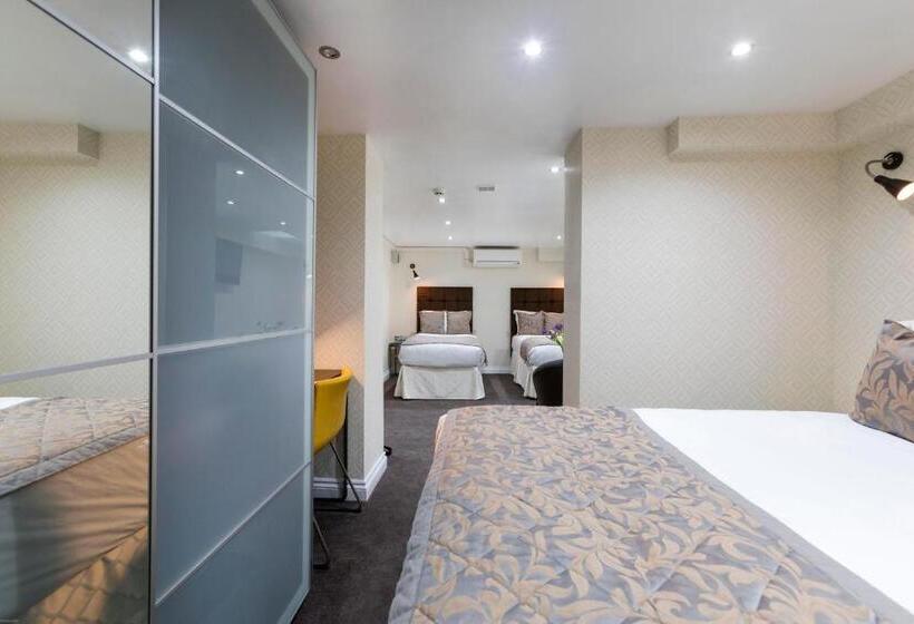 四人标准间, Hotel Shepherds Bush London