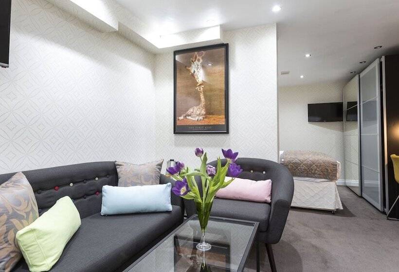 四人标准间, Hotel Shepherds Bush London