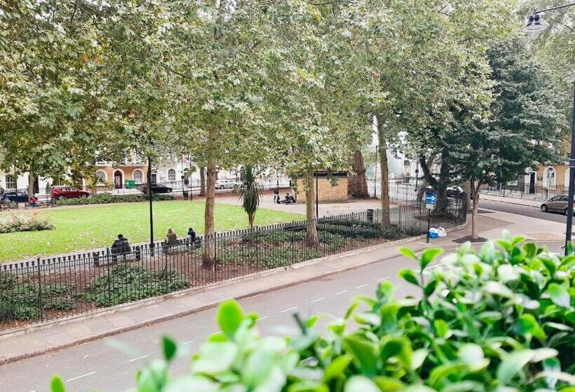 家庭套房, The Melville Hotel By Rokxy  Kings Cross