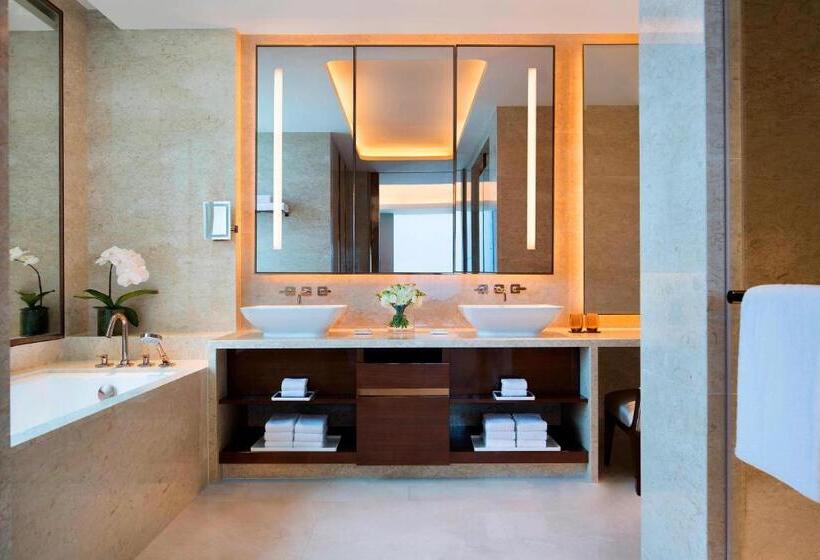 سوئیت اجرایی با تخت کینگ, Jw Marriott Hotel Macau