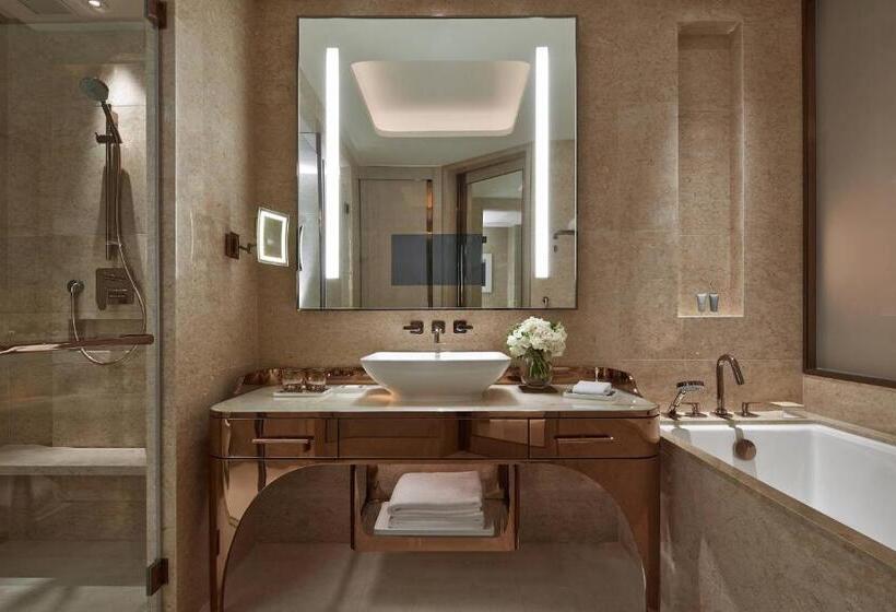 اتاق لوکس با چشم‌انداز شهر, Jw Marriott Hotel Macau