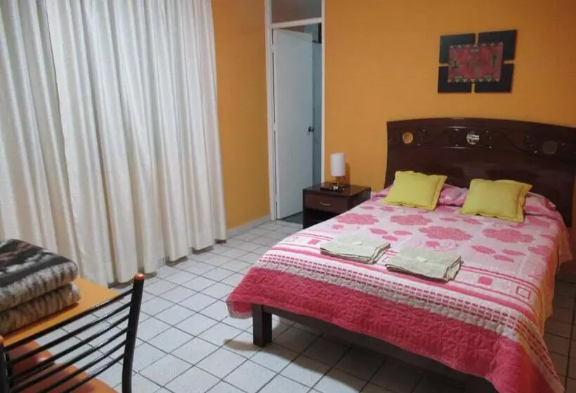 スタンダードルーム, Kurmi Hostel Lima Airport