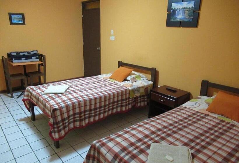 Standart Oda, Kurmi Hostel Lima Airport