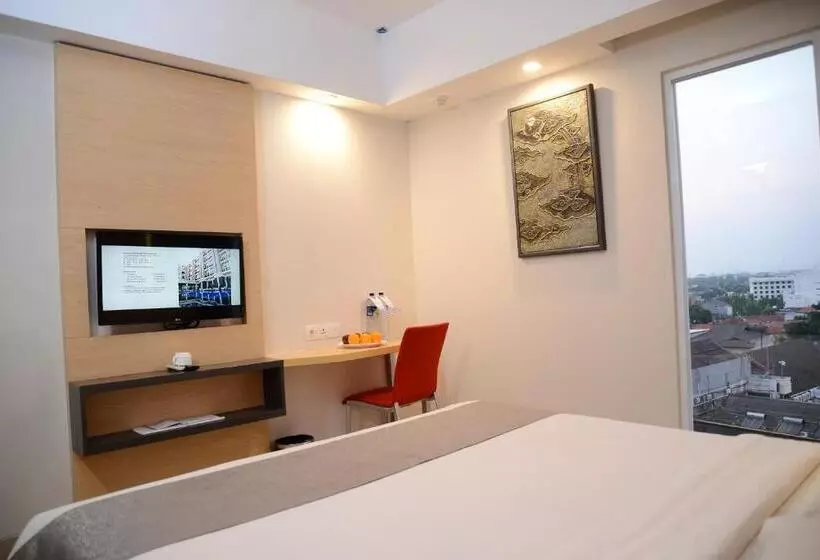 デラックスルーム, Metland Hotel Cirebon By Horison