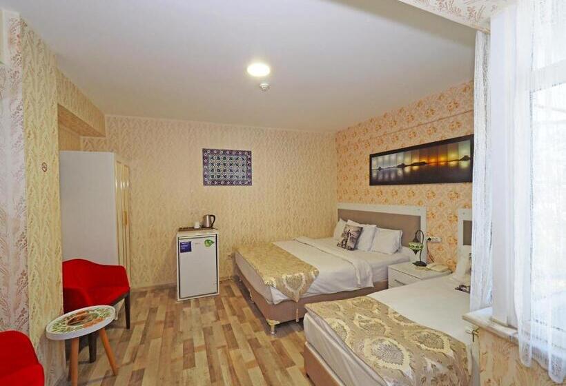 اتاق استاندارد سه نفره, Nagehan Hotel Old City