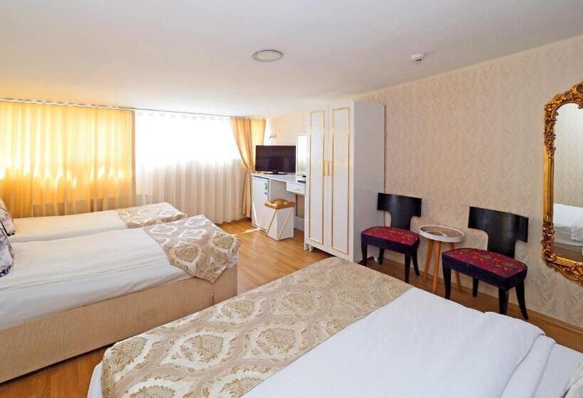 اتاق استاندارد چهار تخته, Nagehan Hotel Old City