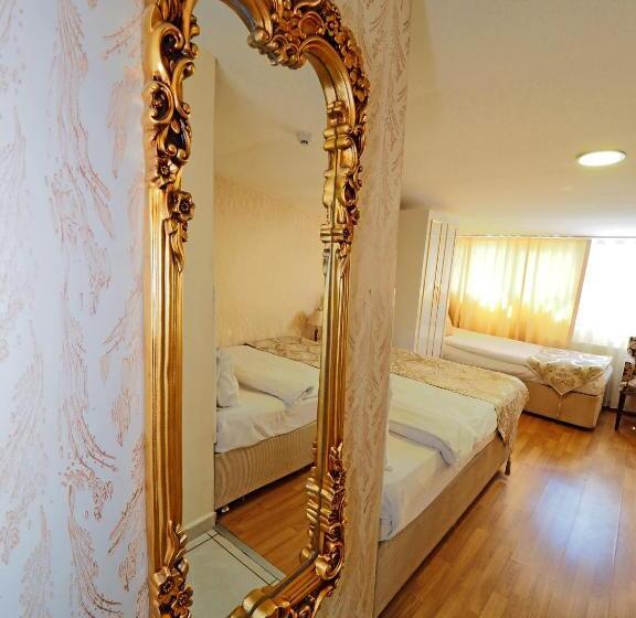 اتاق خانوادگی, Nagehan Hotel Old City