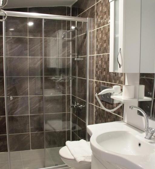 اتاق استاندارد سه نفره, Nagehan Hotel Old City