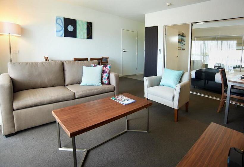 带2个卧室的公寓, Quest Dubbo
