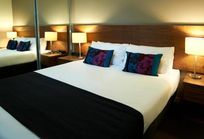 침실 2개 아파트, Quest Dubbo