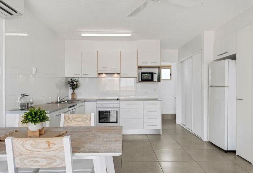 带2个卧室带海景的公寓, Surf Dance