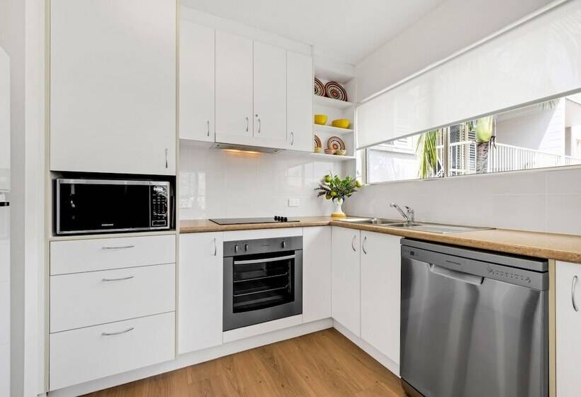 带2个卧室带海景的公寓, Surf Dance