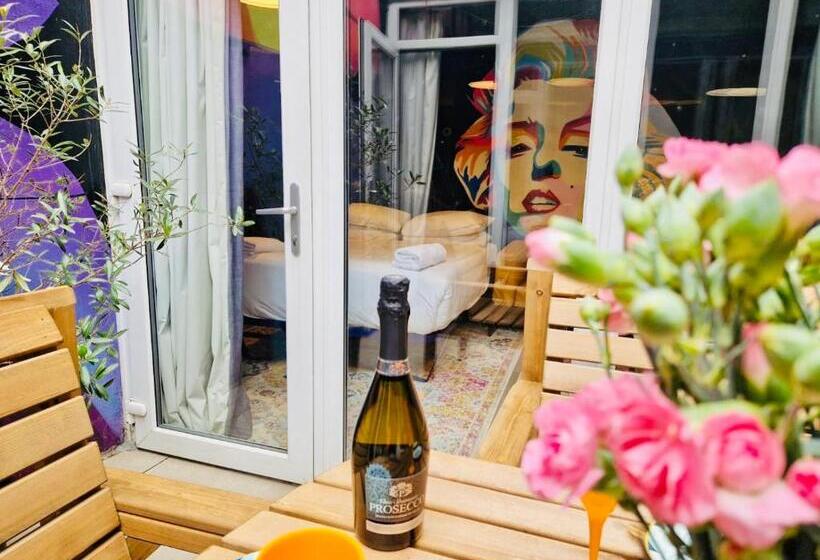 带大床的标准工作室, The Melville Hotel By Rokxy  Kings Cross