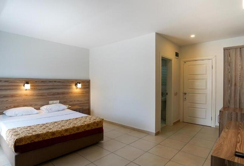 标准工作室, Cleopatra Ada Apart