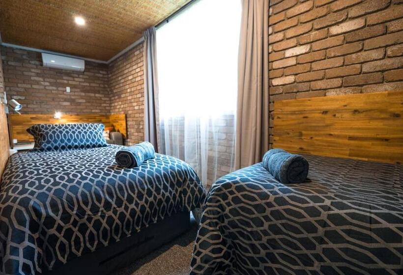 جناح عائلي, Farnham Court Motel And Restaurant