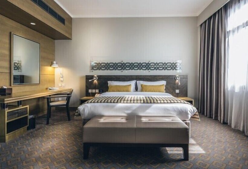 اتاق کلاسیک, Ayla Bawadi